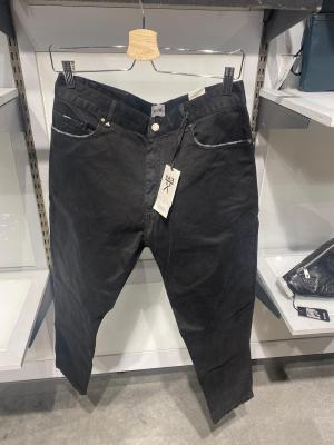 ABBIGLIAMENTO UOMO ()