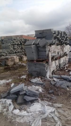 AUTOVEICOLI / PIETRE NATURALI / RIMANENZE DI MAGAZZINO ()